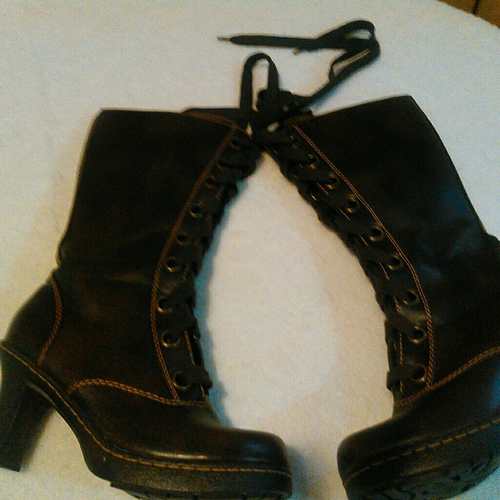 Brown chunky heel boots